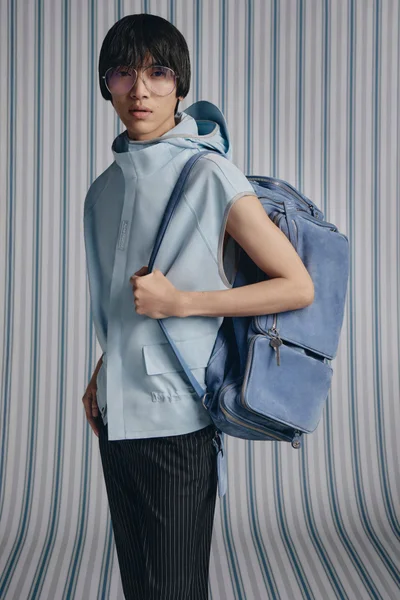 Look 15